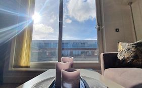Modern 1 Bed Apartment - Postbox Birmingham City Centre